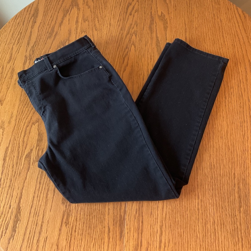 Women’s Style & Co. High-Rise Natural Straight-Leg Jeans in Black, Size 14.